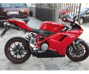 DUCATI 848