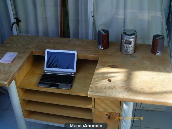 vendo mueble  mesa/escritorio para almacen, oficina o tienda, mesa de ordenador o mesa auxiliar ver fotosf