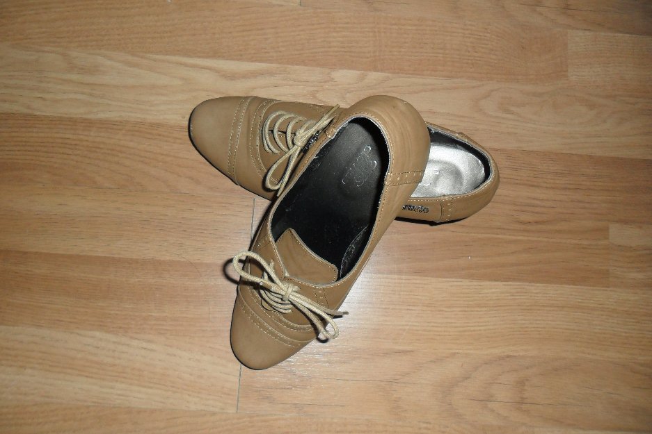 Lote de 3 pares de zapatos con muy poco uso nº 40