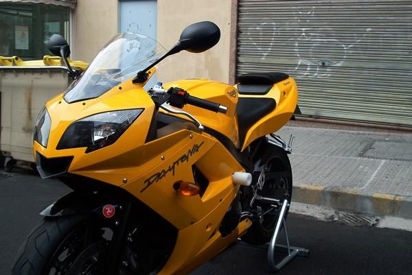 Triumph Daytona 600 ´04