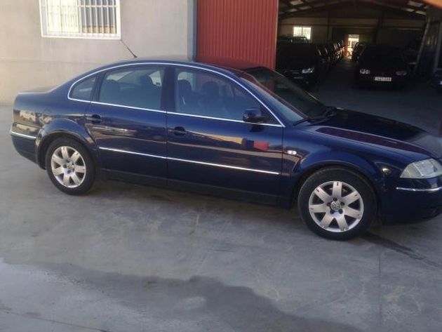 VOLKSWAGEN PASSAT  1.9TDI HIGHLINE
