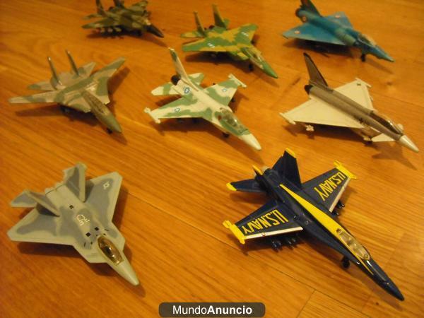 VENDO COLECCIÓN DE 29 AVIONES 190 EUROS
