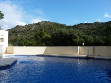 Apartamento con 2 dormitorios se vende en Benahavis, Costa del Sol