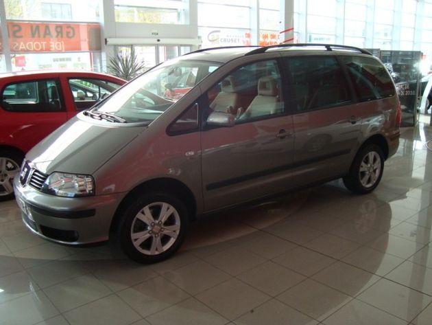 SEAT ALHAMBRA  2.0TDI SPORT 140
