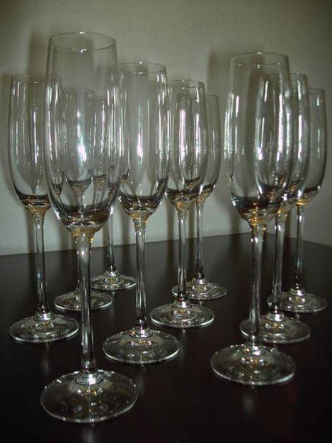 VENDO JUEGO DE 10 COPAS DE CAVA DE FINO CRISTAL SIN USAR, NUEVAS