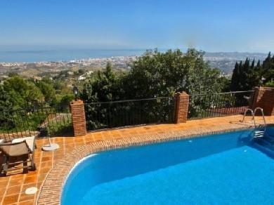 Chalet con 6 dormitorios se vende en Mijas Pueblo, Costa del Sol