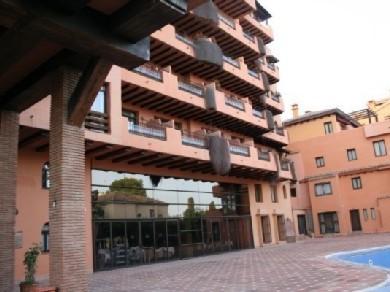 Apartamento con 3 dormitorios se vende en Estepona, Costa del Sol
