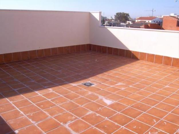 atico de obra nueva  de dos dormitorios  y segunda planta terraza de 50m2