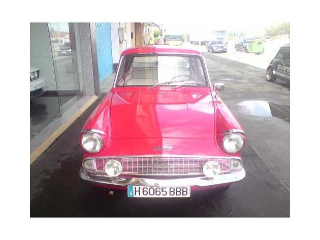 FORD ANGLIA