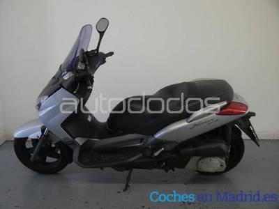 Yamaha Xmax250