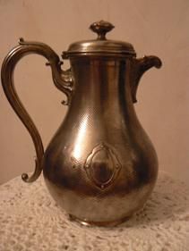 ////TETERA DE PLATA ANTIGUA ////