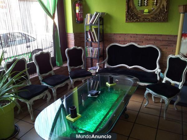 Conjunto de 4 sillas y un sillon de Estilo Isabelino