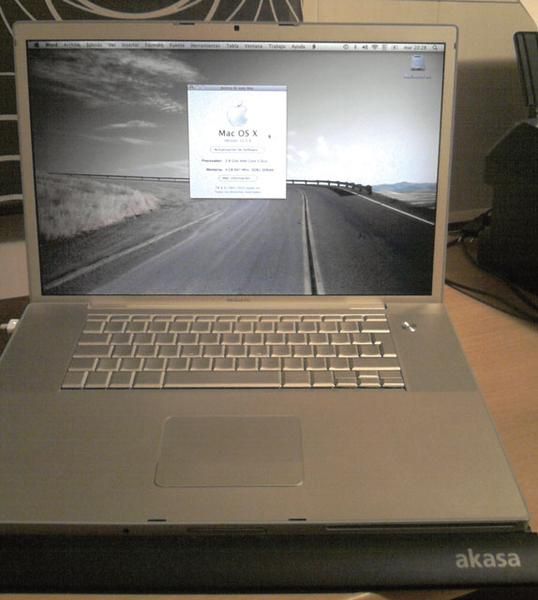 MacBook Pro Core 2 Duo 2,66GHz - 4GB DDR2 - 200GB