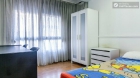 Rooms available - Great-value 3-bedroom apartment in Poblats Marítims - mejor precio | unprecio.es