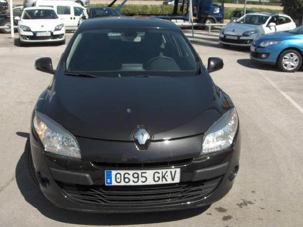 Renault Megane Dynamique 1.5dCi 105cv eco2, 10.500€
