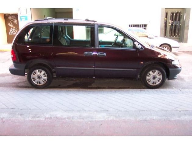CHRYSLER VOYAGER  2.5 SE TD UNICO DUENO