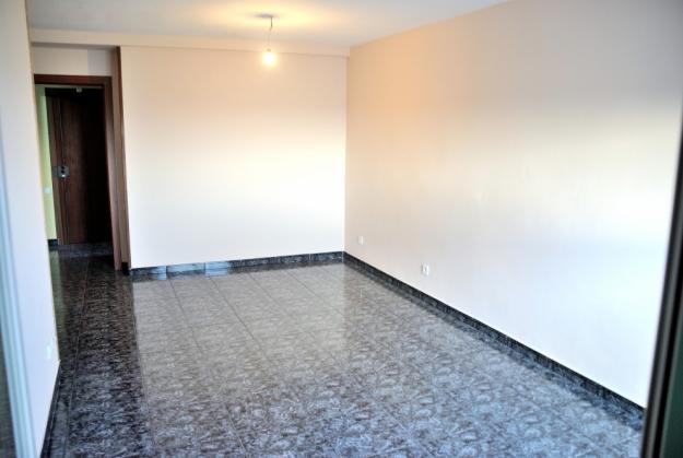 Piso en venta en mataro,   87000 €