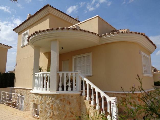 Chalet en venta en Benimar, Alicante (Costa Blanca)
