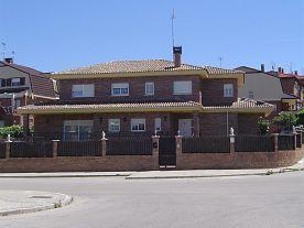 Casa en Villanueva de Perales