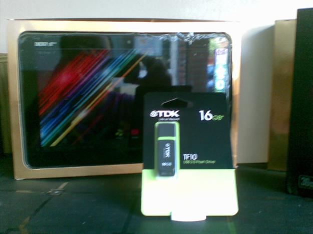 Energy tablet s10 + pen drive 16GB