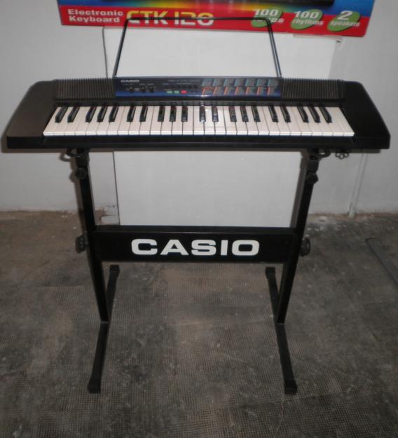 Piano Casio CTK-120  Casi nuevo