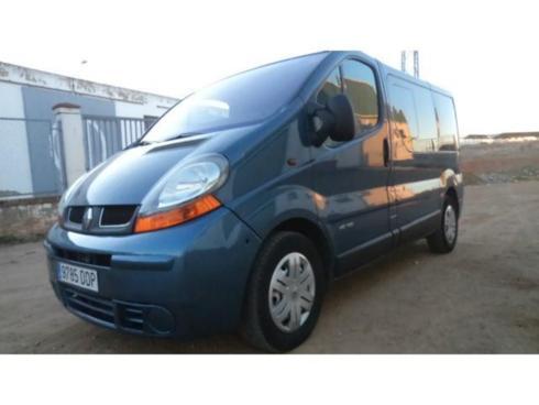 Renault Trafic  2.5 DCi Combi 6 29 CN