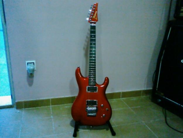 se vende guitarra electrica modelo js 1200 ibanez prestige