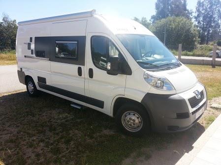 Alquiler autocaravana tipo camper van Vigo