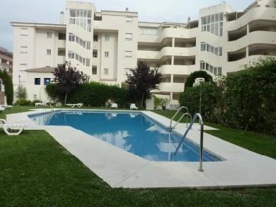 Apartamento con 2 dormitorios se vende en Fuengirola, Costa del Sol