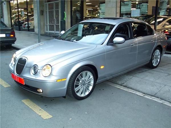 Jaguar S-Type 2.7TDI/A V6 EXECUTIVE+NAVI+TECHO+18