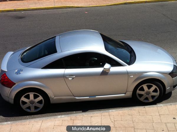 vendo o  cambio  coche por terreno piso