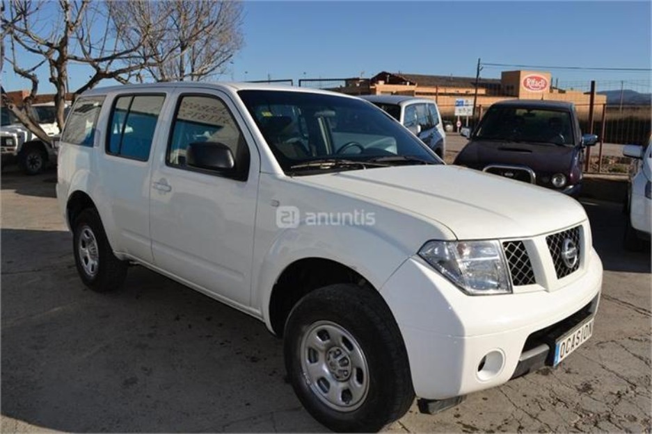 NISSAN Pathfinder 2.5 dCi 171CV SE 7 plazas 5p