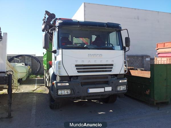 vendo camion grua IVECO - AD 260T35