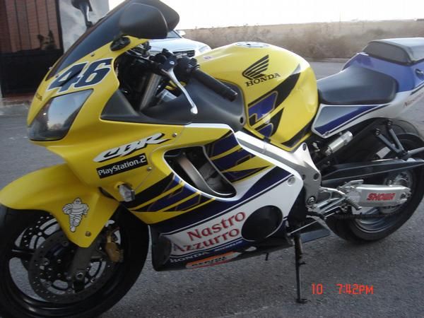 VENDO CBR 600 EDICION LIMITADA VALENTINO ROSSI