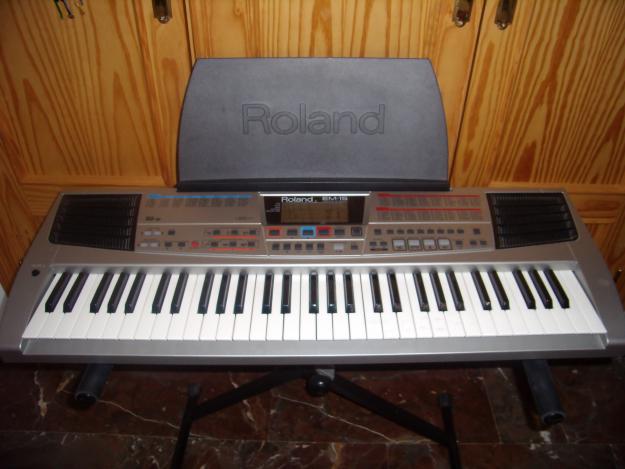Vendo teclado Roland EM-15