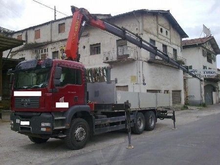 VOLVO MAN TGA 6X4 GRUA - Vizcaya