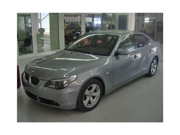 BMW SERIE 5 525D