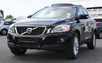 VOLVO XC 60 D5  AUTOMáTICO  SUMMUM GPS CUERO TECHO XENÓN - Barcelona