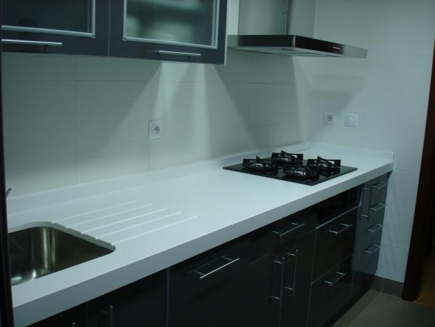 Encimeras economicas, baratas de silestone, compac, granito precios de fabrica en Madrid