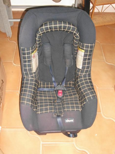 Silla de coche marca Chico  para bebe de 0 a 18 kg. ONG