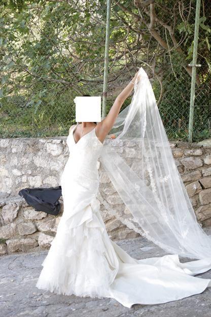 vendo traje pronovias modelo diagonal.velo a juego 1.200€