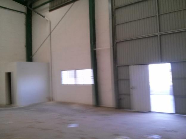 Nave industrial ciudad del transporte - alquiler 600€/mes - 310m2