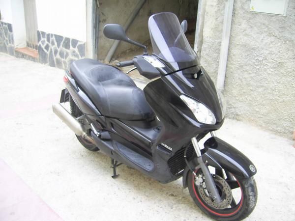 VENDO YAMAHA XMAX 125 AÑO 2007