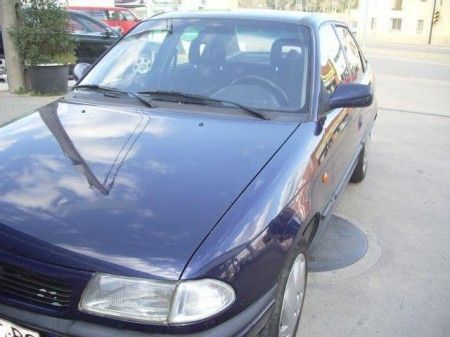 OPEL ASTRA  1.6 MERIT - Girona