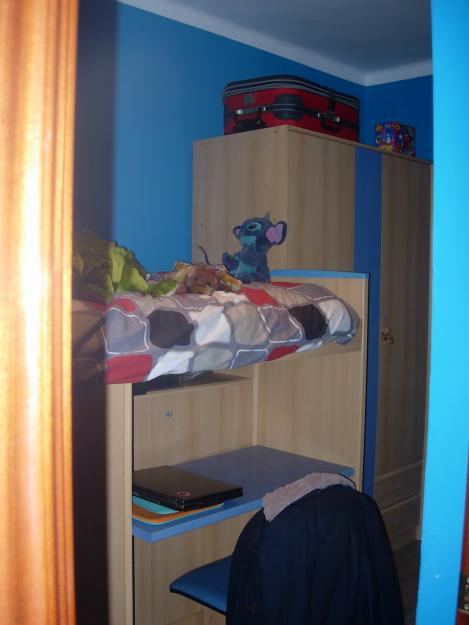 Habitación juvenil semi-nueva