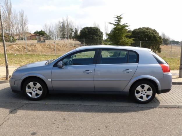 OPEL SIGNUM 2.2 DTI 2004, 16 v, 50.000 KM. Excepcional Estado. 6.500 €.