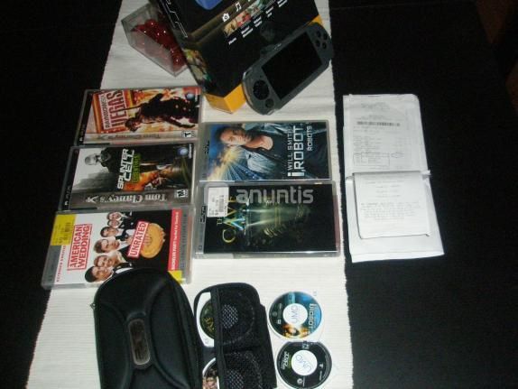 Vendo PSP Slim + estuche + juegos + peliculas + memory stick