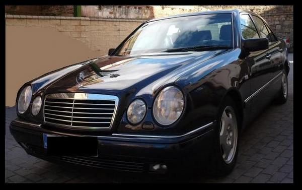 Mercedes E 300 TD Avantgarde en buen estado