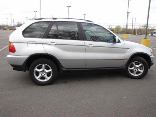 2003 BMW X5 3.0i