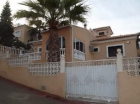 Chalet con 3 dormitorios se vende en Villamartin, Costa Blanca - mejor precio | unprecio.es